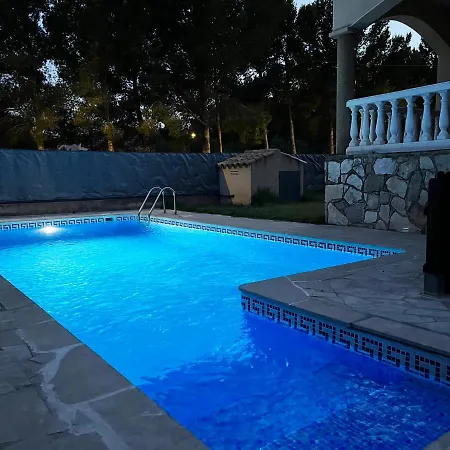 Con Piscina